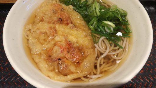 駅麺家の天ぷらそば