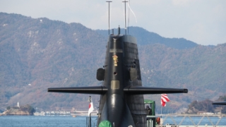 潜水艦の注連飾り