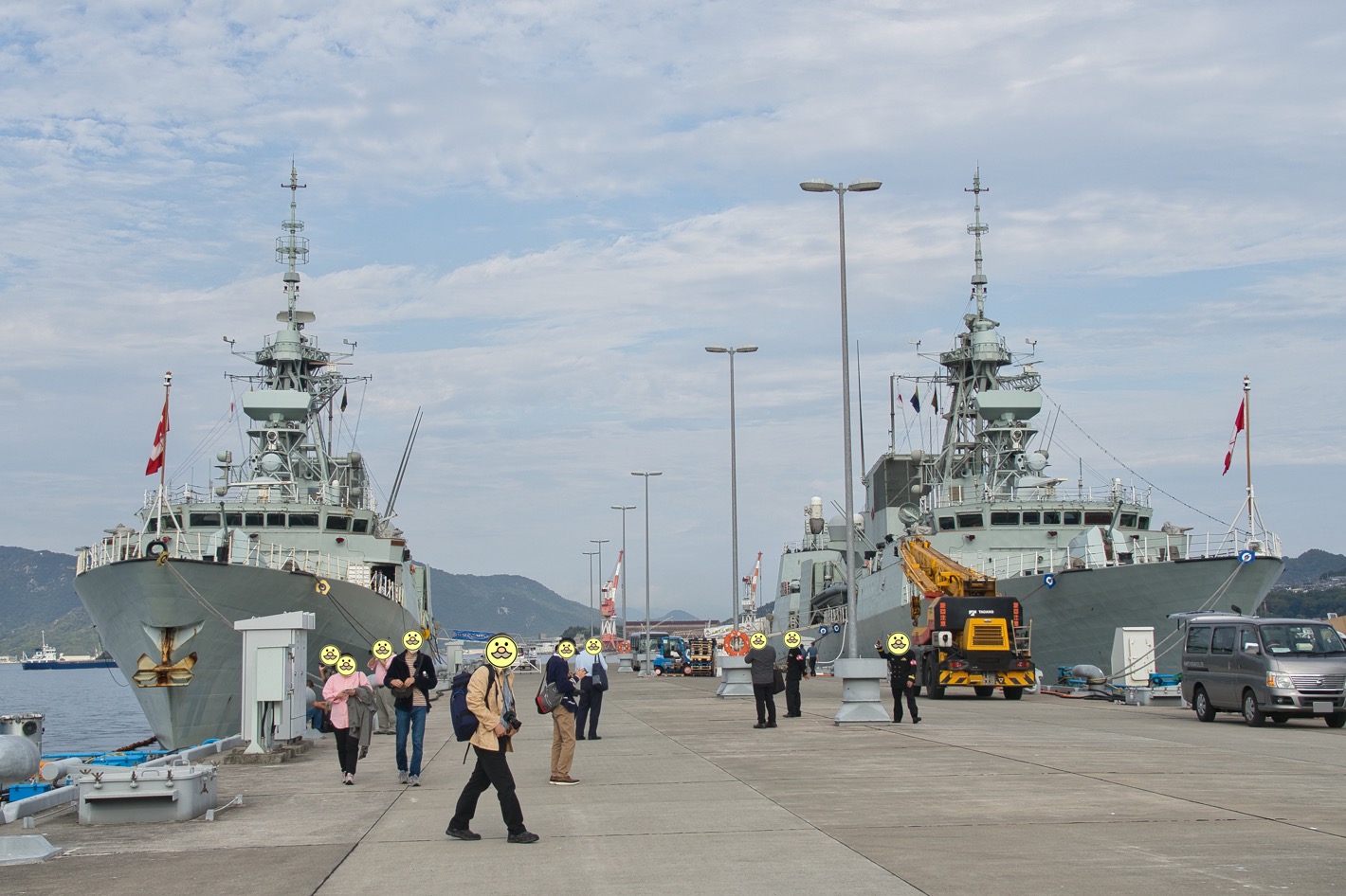 呉基地Fバースのカナダ海軍フリゲート艦 2022年10月