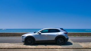 青い空、青い海、CX-30さん