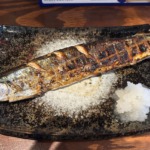 焼き鳥屋さんで秋刀魚